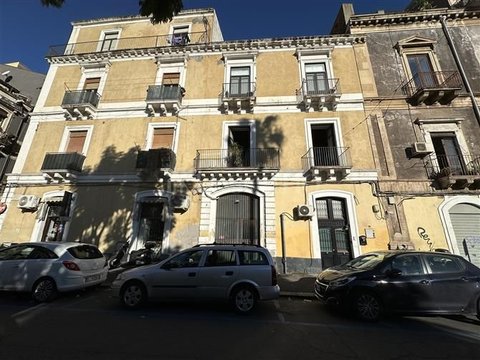Перша фотографія об’єкта нерухомості