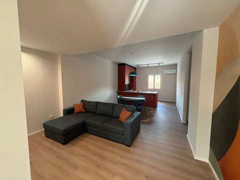 First photo of the property