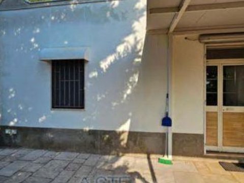 Перша фотографія об’єкта нерухомості