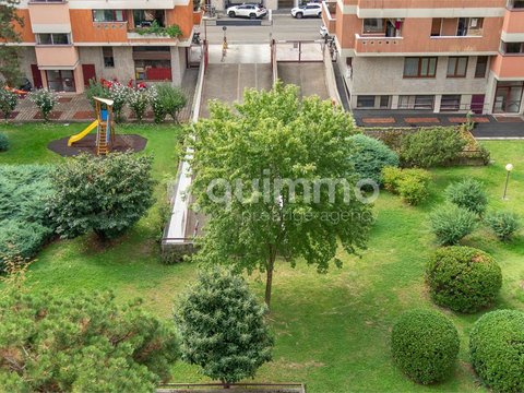 First photo of the property