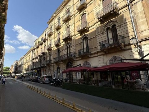 Перша фотографія об’єкта нерухомості