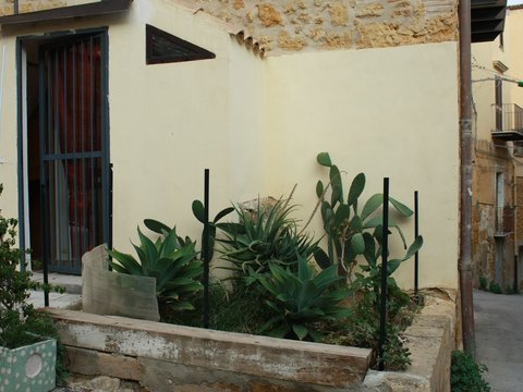 First photo of the property