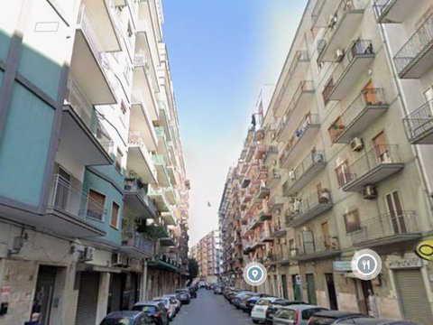 Перша фотографія об’єкта нерухомості
