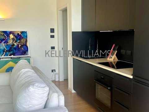 First photo of the property