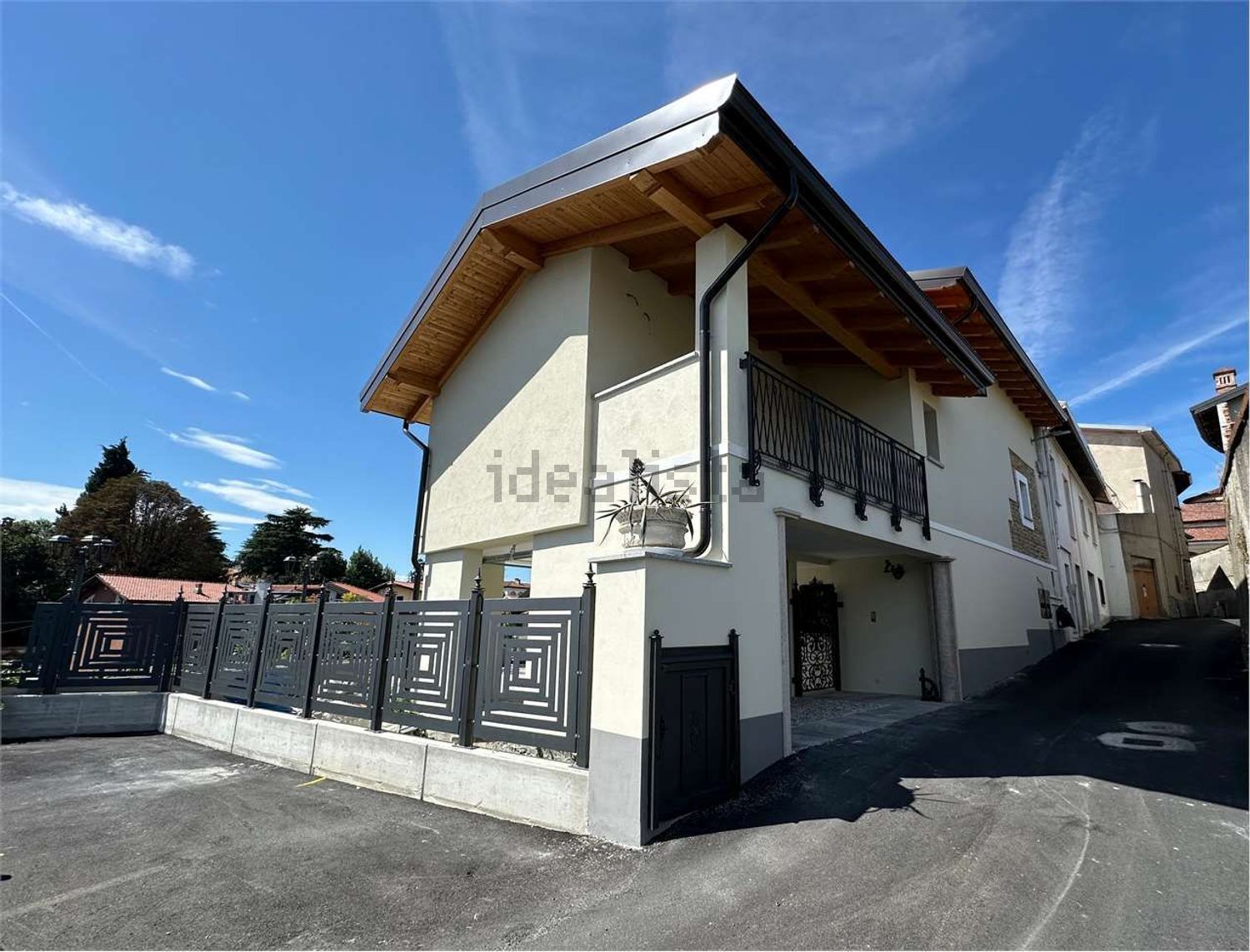 Villa o villino in vendita a Oleggio