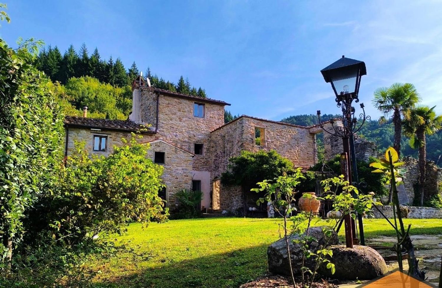 Casa Indipendente in vendita a Scarperia e San Piero