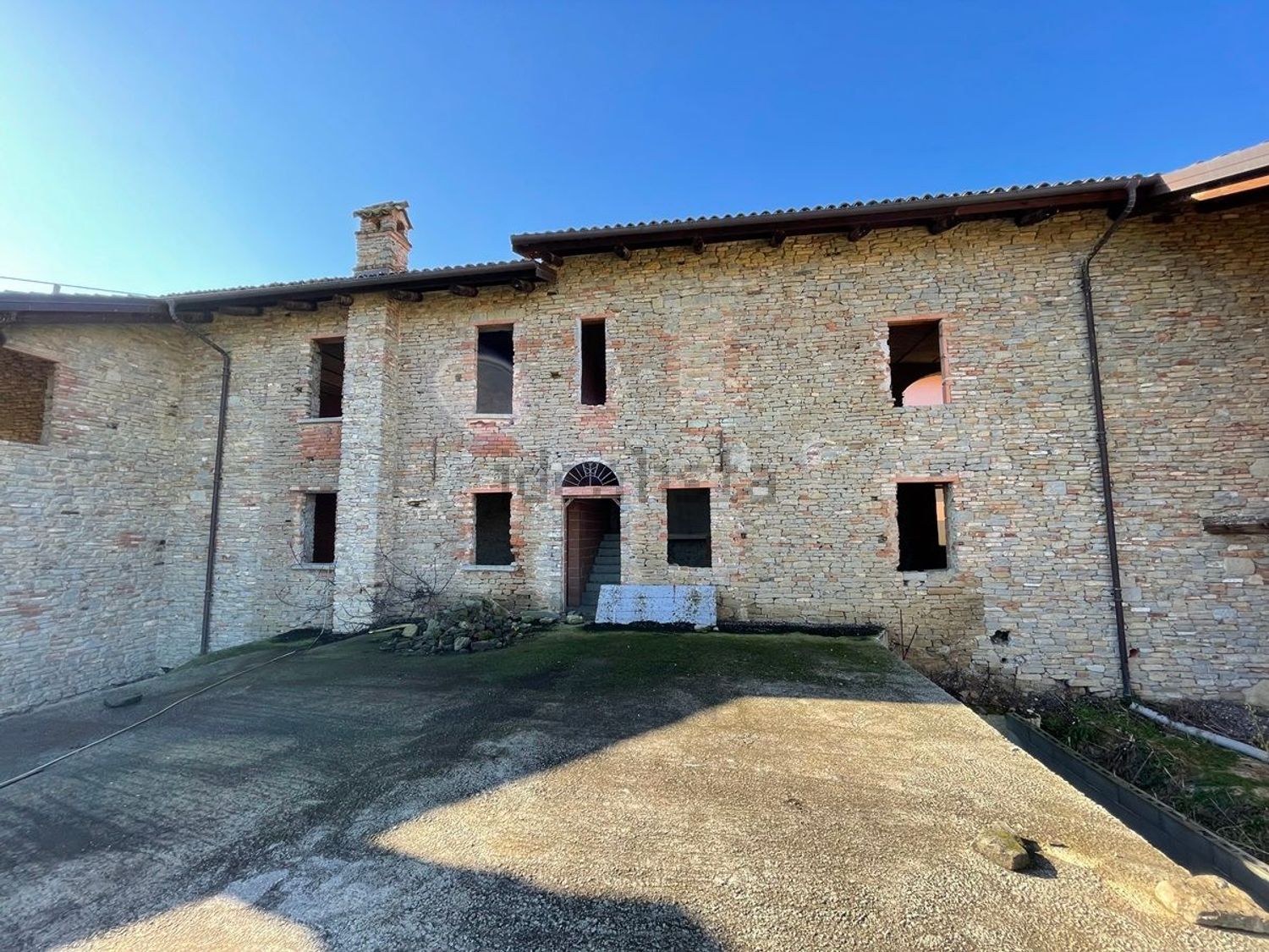 Cascina/Casale in vendita a Santo Stefano Belbo