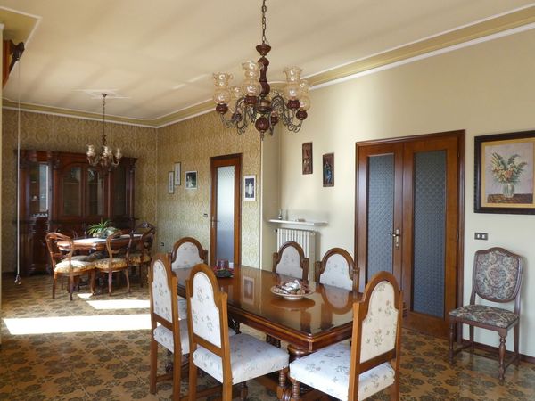 Casa/Villa In Vendita