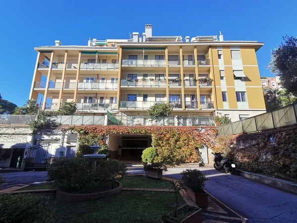 Appartamento In Vendita