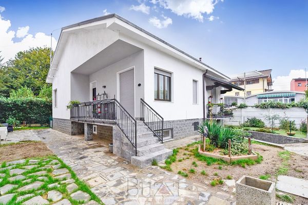 Casa/Villa In Vendita
