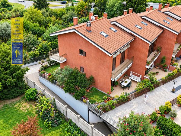 Casa/Villa In Vendita