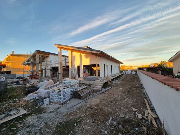 Casa/Villetta bifamiliare In Vendita