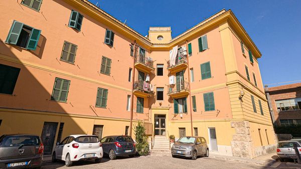 Appartamento In Vendita
