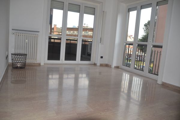 Appartamento In Affitto