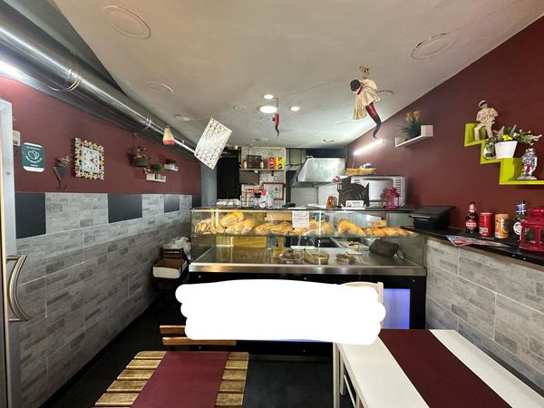 Locale In Vendita