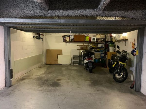 Garage o posto auto In Vendita