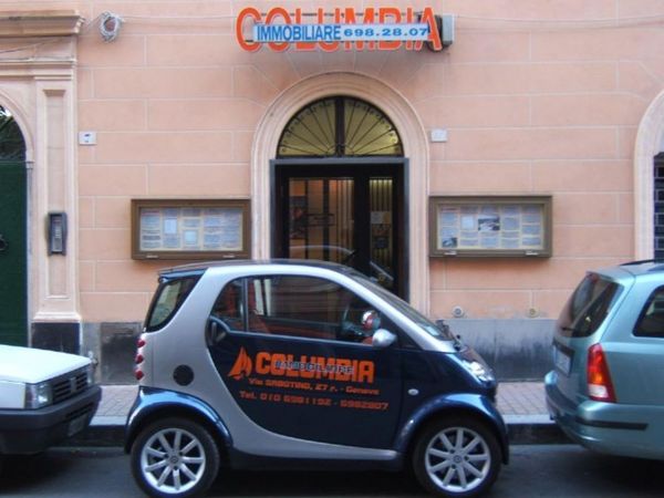 Garage o posto auto In Affitto