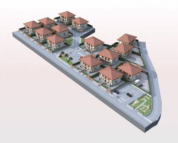 Terreno In Vendita