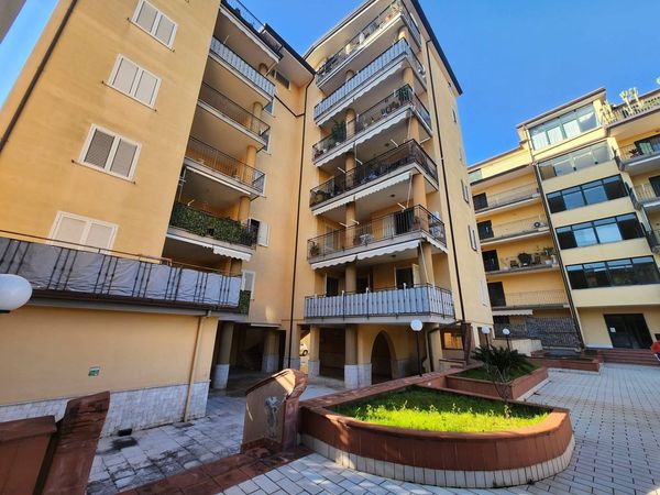 Appartamento In Vendita