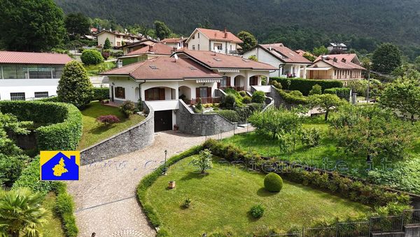 Casa/Villa In Vendita
