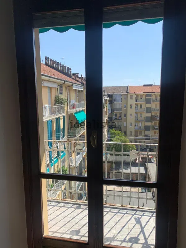 3 stanze singole in Crocetta, foto 17 di 23