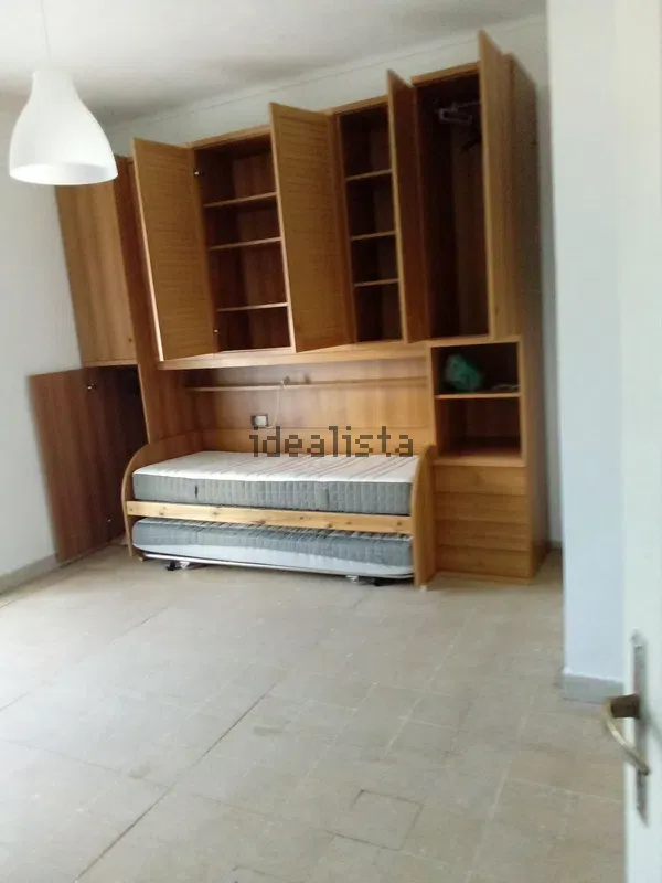 Stanza singola in San Donato, foto 2 di 3