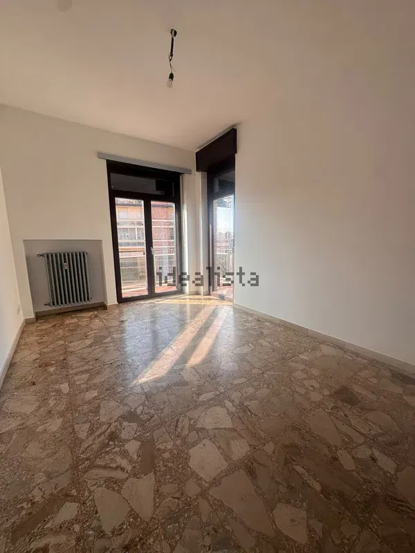 Trilocale in Aurora, foto 4 di 14