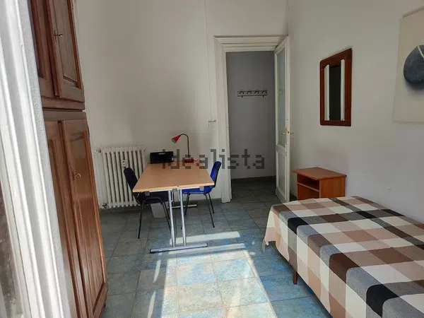 Stanza singola in San Salvario, foto 2 di 16