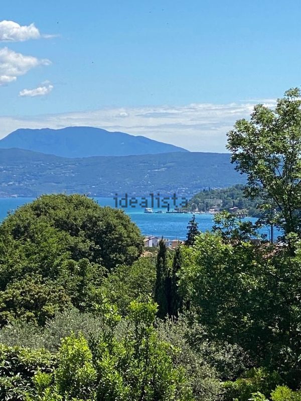 6-bedroom freehold villa in Salò — photo 2 of 5