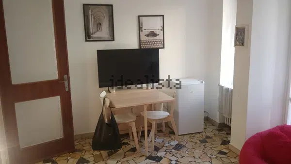 Monolocale in San Salvario, foto 3 di 16