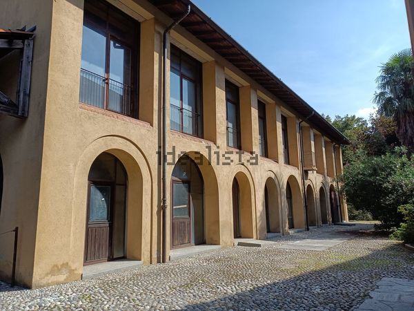 7-bedroom freehold villa in Como — photo 4 of 5