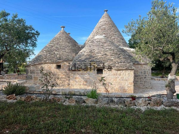3-bedroom freehold villa in Alberobello — photo 5 of 5