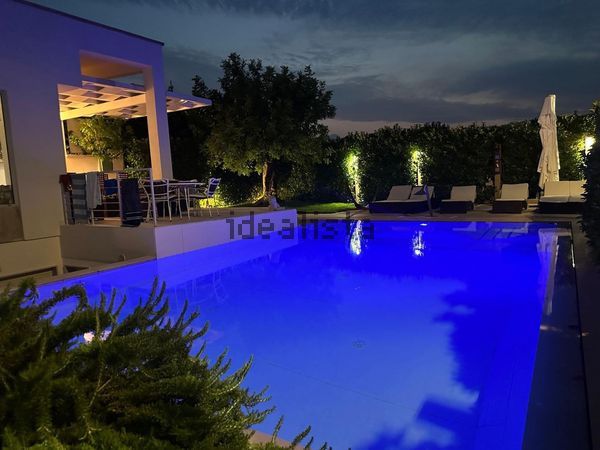 3-bedroom freehold villa in Otranto — photo 1 of 5
