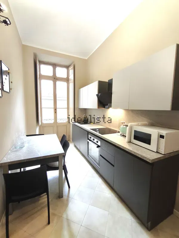 3 stanze singole in Centro, foto 10 di 22