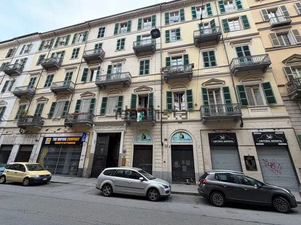 Monolocale in Vanchiglia, foto 2 di 33