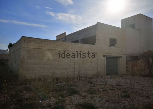 3-bedroom freehold villa in Ostuni — photo 3 of 5