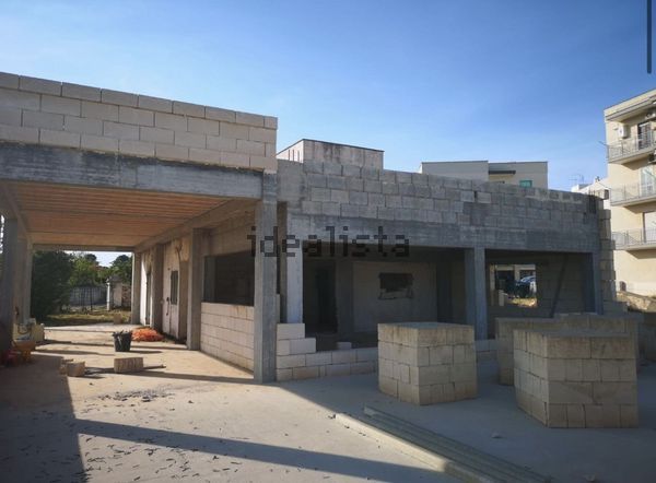 3-bedroom freehold villa in Ostuni — photo 4 of 5