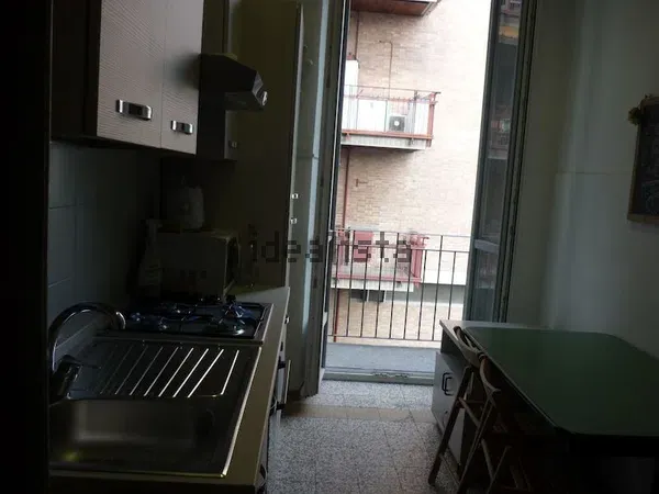 3 stanze doppie in Centro, foto 8 di 11