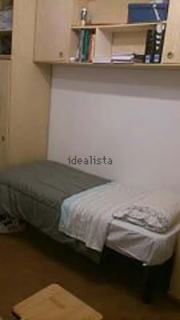Stanza singola in Pozzo Strada