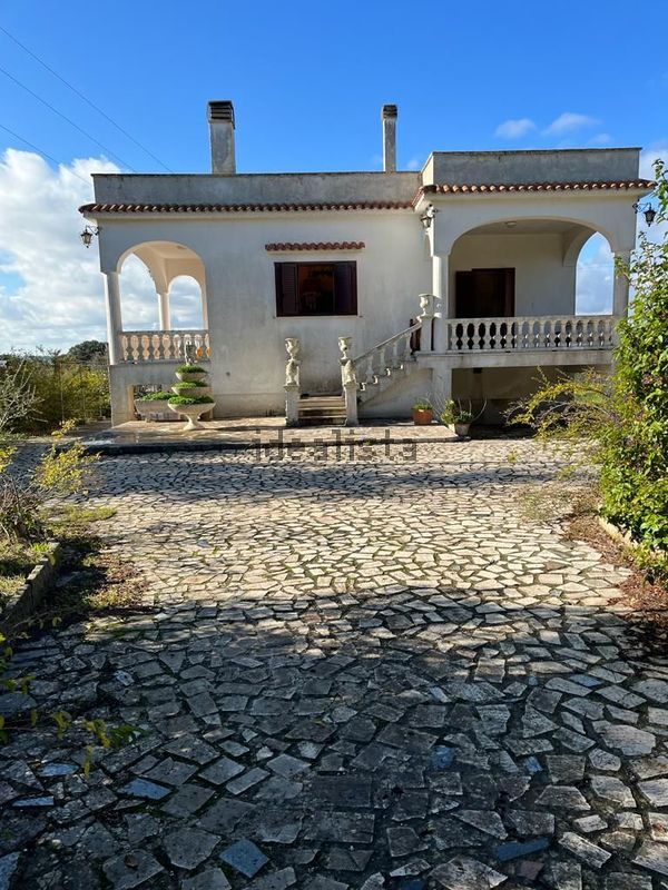 2-bedroom freehold villa in Ostuni — photo 3 of 5