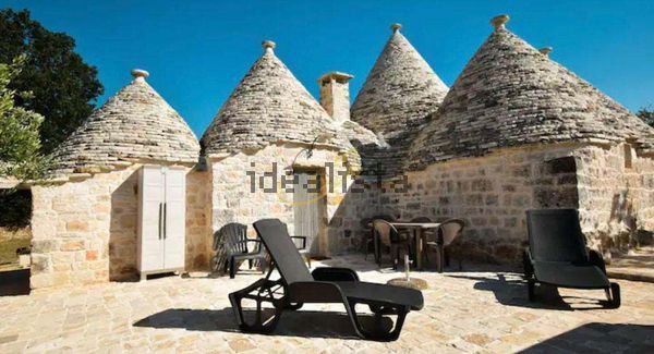 3-bedroom freehold villa in Alberobello — photo 2 of 5