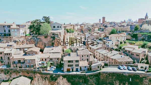 Appartamento su due piani a Centro, Orvieto