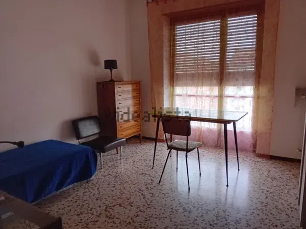 Stanza singola in Barriera di Milano, foto 2 di 4