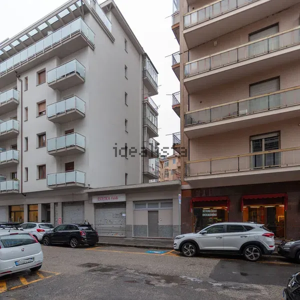 Bilocale in Nizza Millefonti, foto 2 di 33