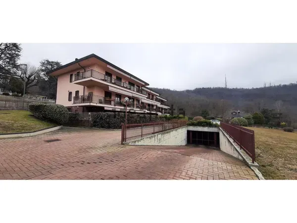 Appartamento di 5 locali in Borgo Po, foto 2 di 42