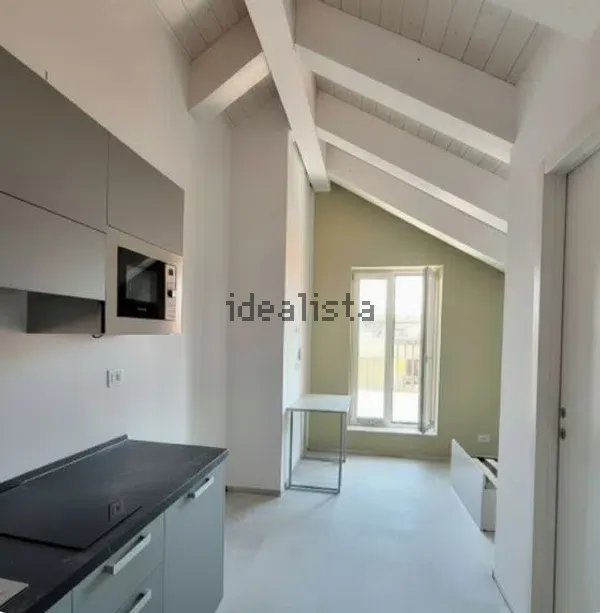 Stanza singola in San Donato, foto 2 di 6