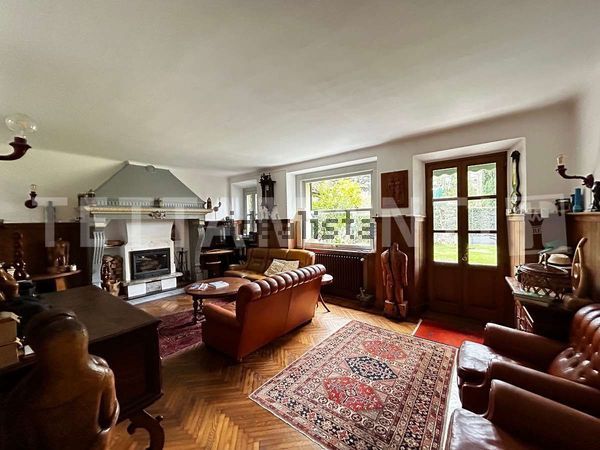 4-bedroom freehold villa in Varenna — photo 4 of 5