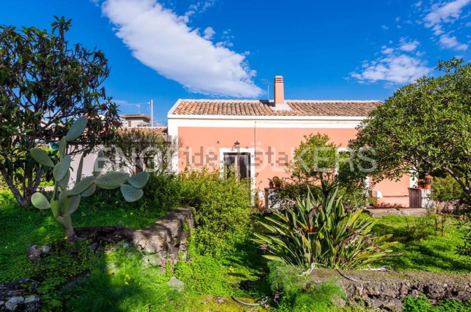 Detached house in Aci Sant'Antonio