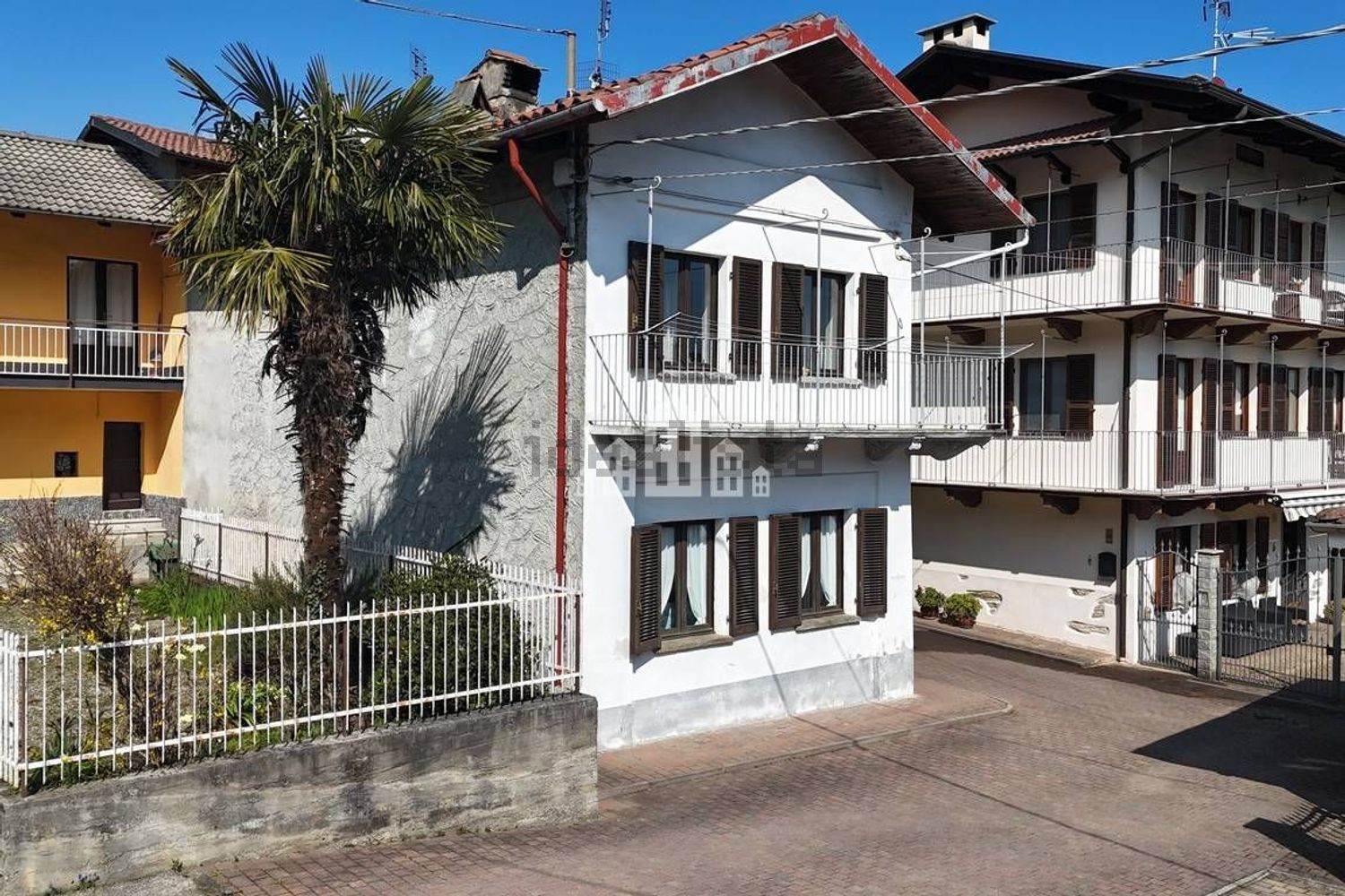 Chalet independiente en San Colombano Belmonte