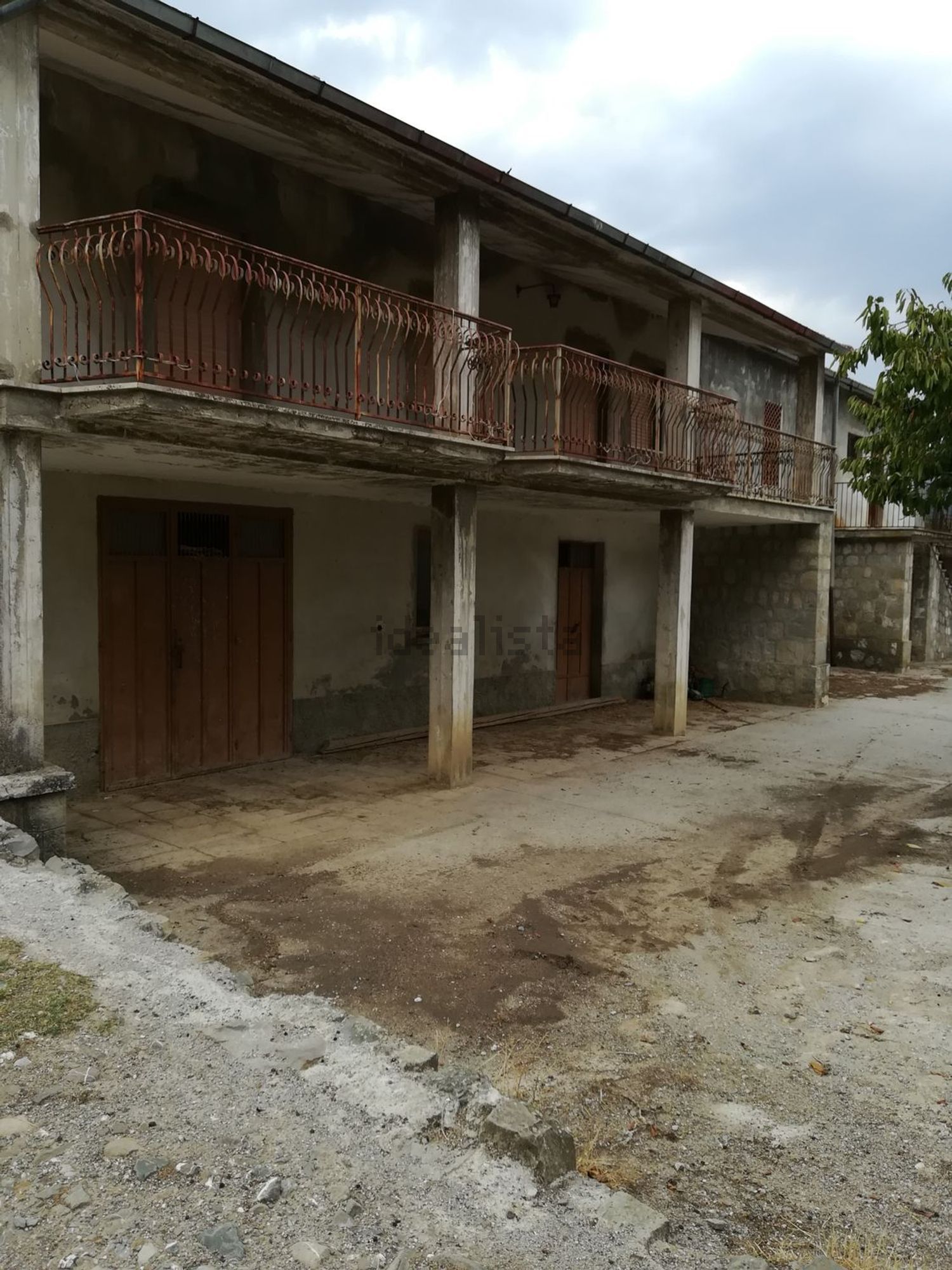 Rustici e casali a Corleto Perticara